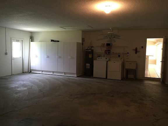 3 Car Garage