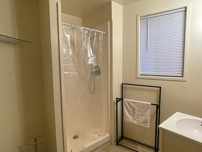 2450 Rogue River Hwy #3 — Photo 7