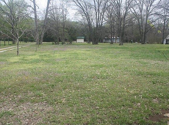 3rd image of 1705 Chapel Hill Pike