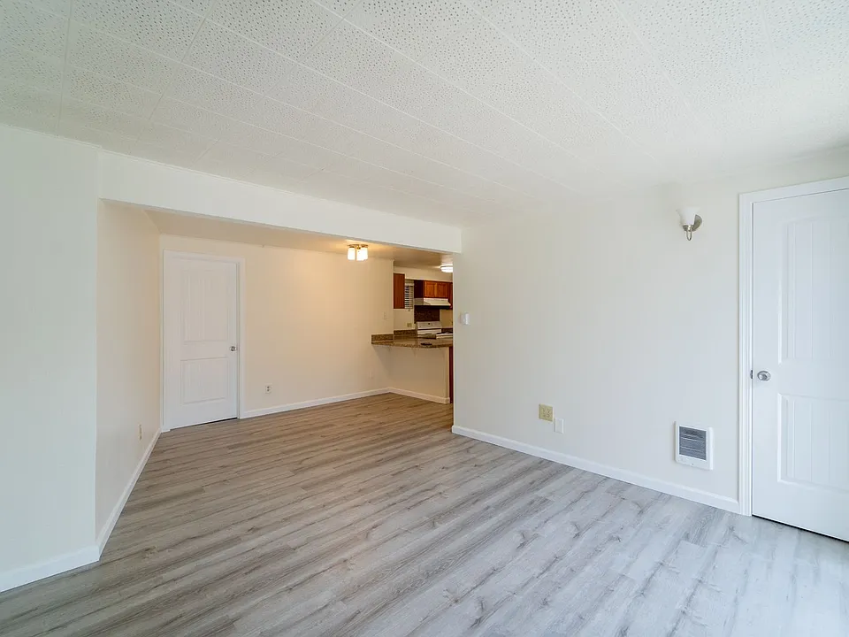 10804-10810 Davisson Rd SW