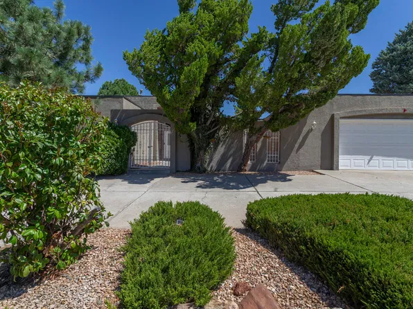 7413 El Morro Rd NE, Albuquerque, NM 87109
