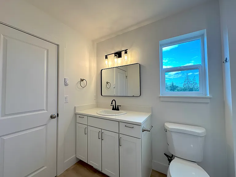 3021 Harold Dr SE — Photo 16