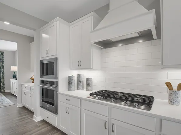 10709 Bent Pine Cir, Woodbury, MN 55129