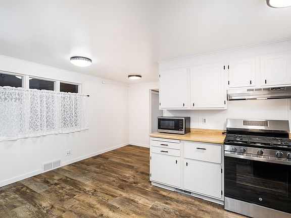 5th image of 2209 Selmser Ave
