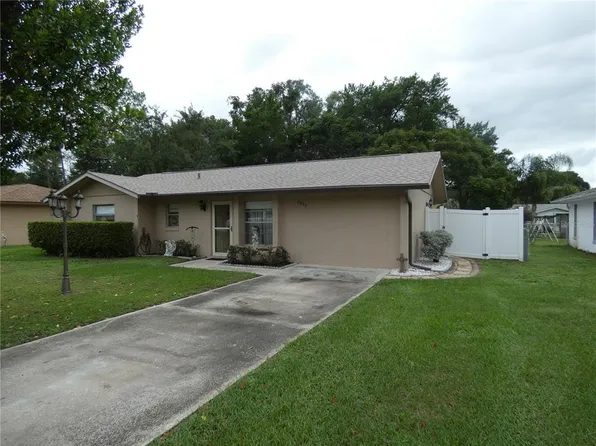 21059 SW Raintree St, Dunnellon, FL 34431