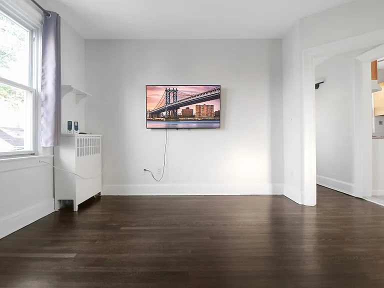 426 Columbia Ave #2 — Photo 3