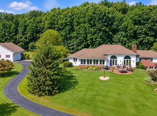 N4655 Quintessence Ct, New London, WI 54961