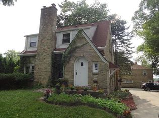 7345 W Wind Lake Rd, Wind Lake, WI 53185