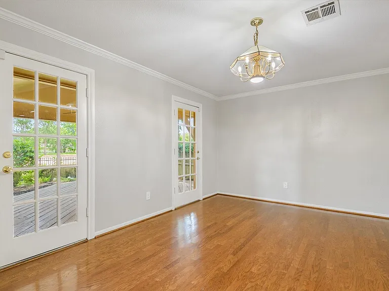 7715 Brush Wood Dr — Photo 10