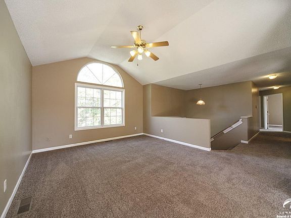 3rd image of 2949 Whitmore Dr