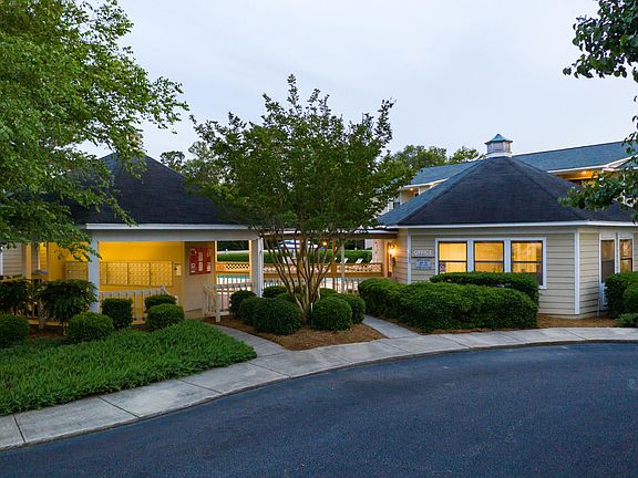 2nd image of 209 Breckenridge Dr #209