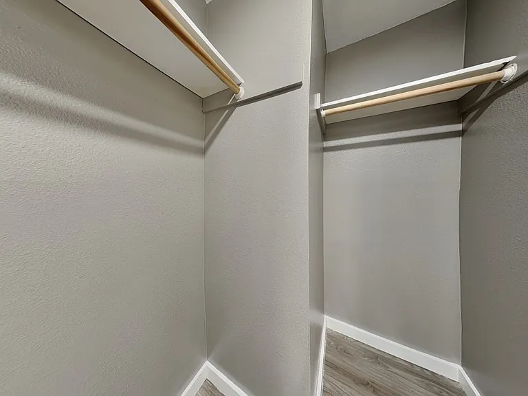 1105 S Woodlawn St #1 — Photo 19