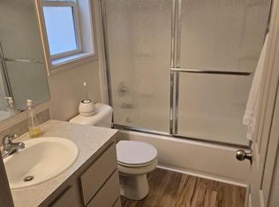 2412 NW 62nd St APT 2, Seattle, WA 98107