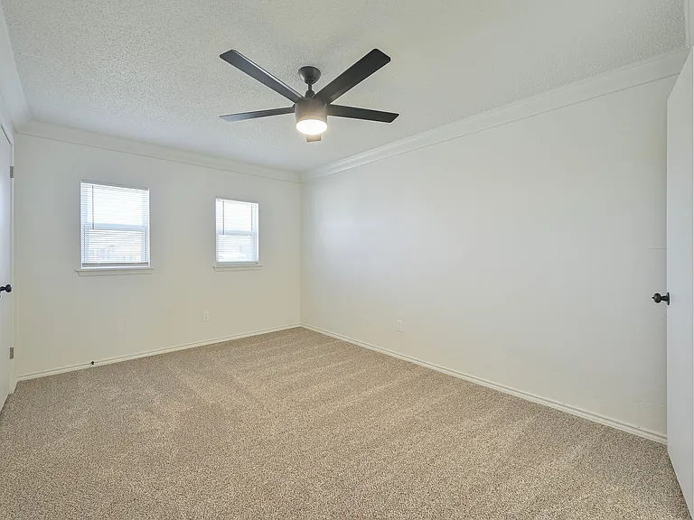 4001 SE 45th St — Photo 34