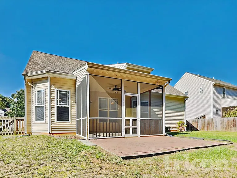 308 Collinsworth Dr — Photo 19
