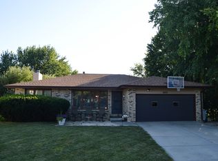 4801 Huddersfield Ct, Lincoln, NE 68516