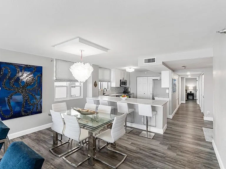 97 Sunset Dr #201 — Photo 11