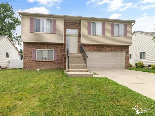 4031 Stone Post Rd, Newport, MI 48166