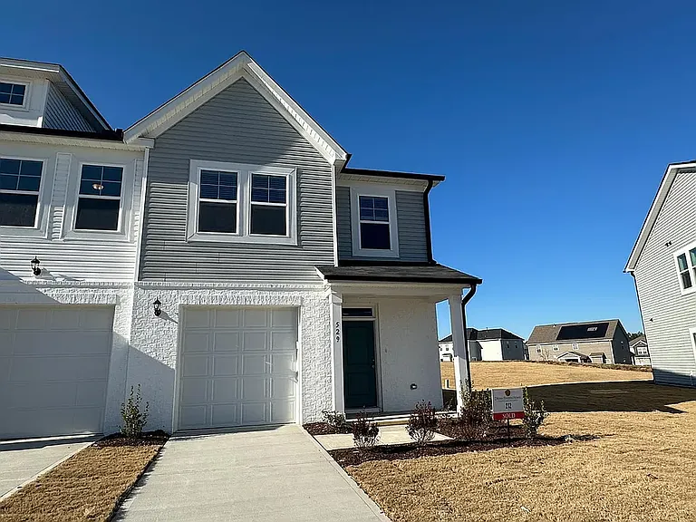 529 Eversden Dr — Photo 1