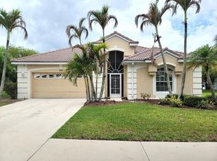 895 SW Lake Charles Circle, Port St Lucie, FL 34986