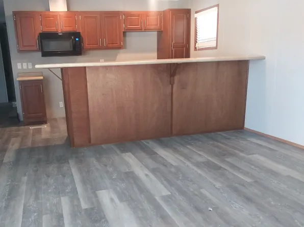 High Cliff, 1701 2nd St E #1a1, Milan, IL 61264