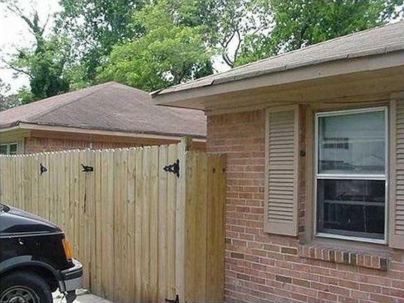 5th image of 9555 Lakeside Dr #1
