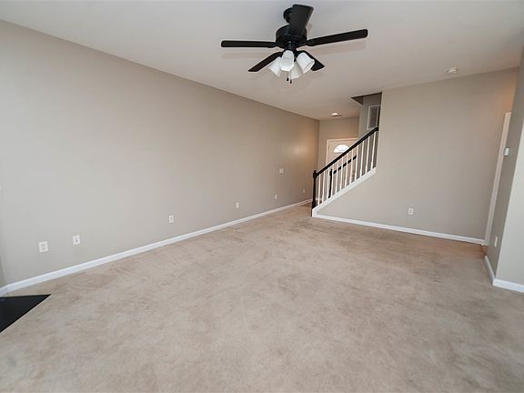 4th image of 375 Edgemont Ave