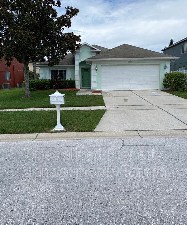1st image of 10806 Capstan Lake Dr