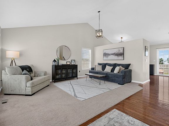 5th image of 1713 Aaron Ln