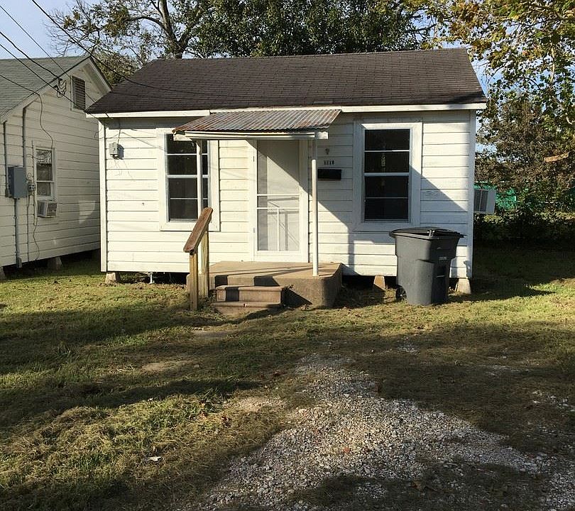 1st image of 1219 Adell St