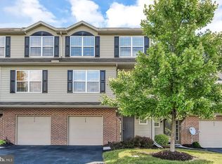 208 Osprey Ln, Hummelstown, PA 17036