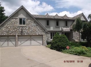 3905 W 110th Ter, Leawood, KS 66211