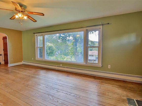 5th image of 7057 Kings Hwy S