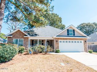 104 Manorwood Ln, Kathleen, GA 31047