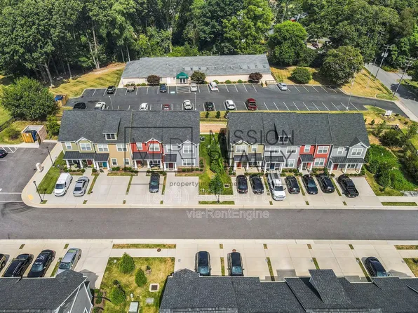 4509 Josephine Ln, Chester, VA 23831