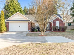 880 Old Furnace Rd, Boiling Springs, SC 29316