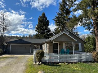 520 S 3rd St, Jacksonville, OR 97530