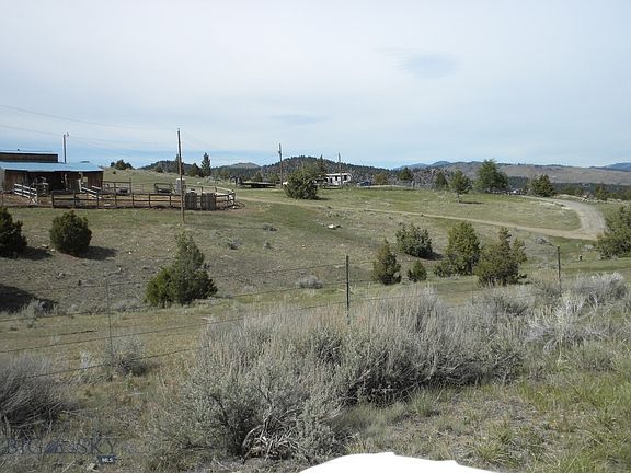 4th image of 49 Cedar Crst