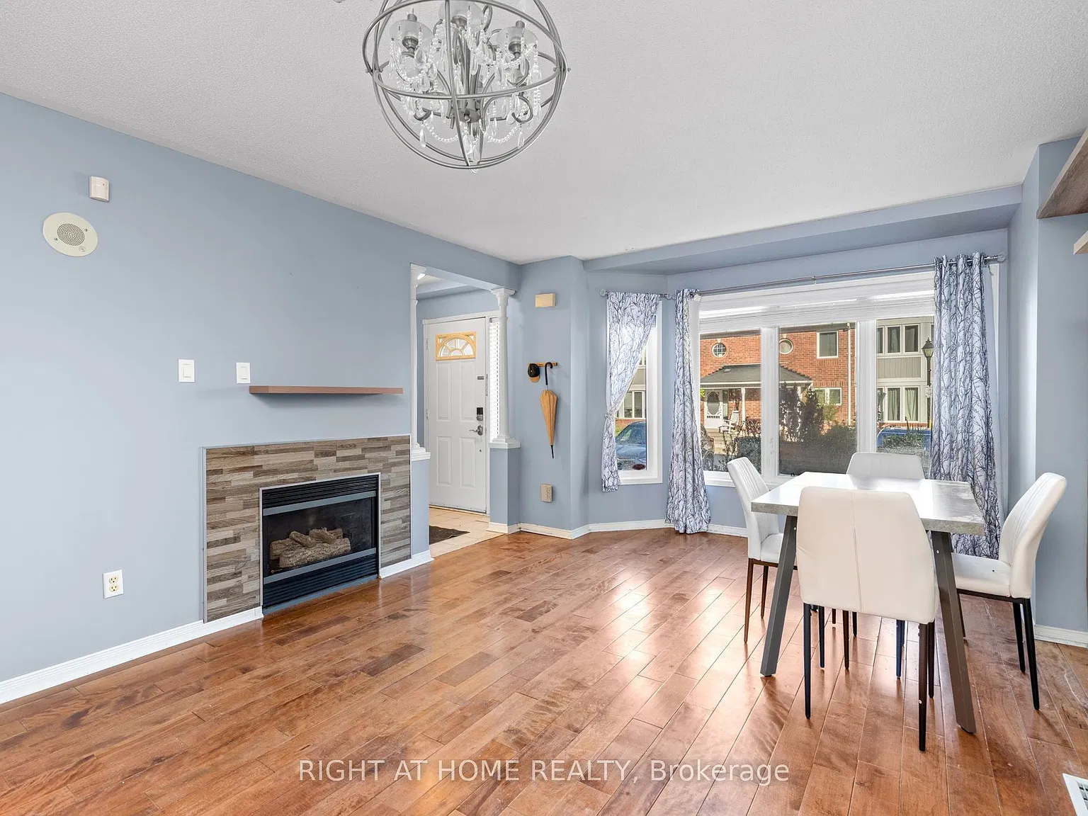 3 bed, $3,500 — Photo 4