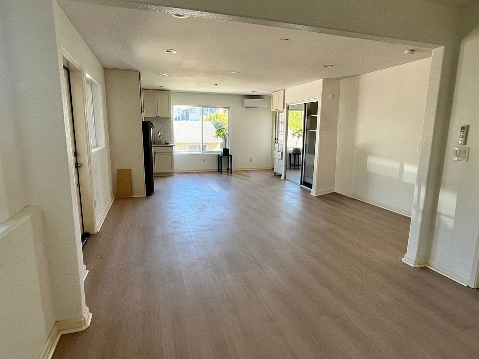 1st image of 2776 Sydney Way #B