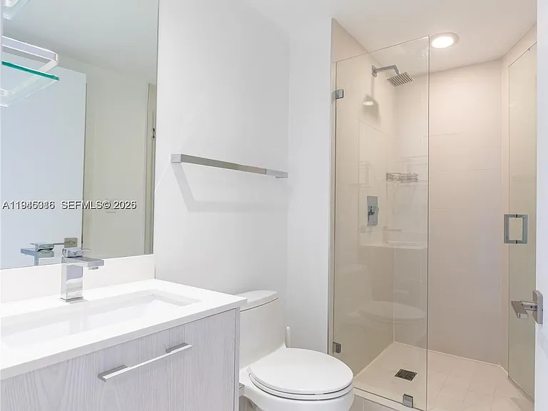 49 SW 9th St — Photo 17