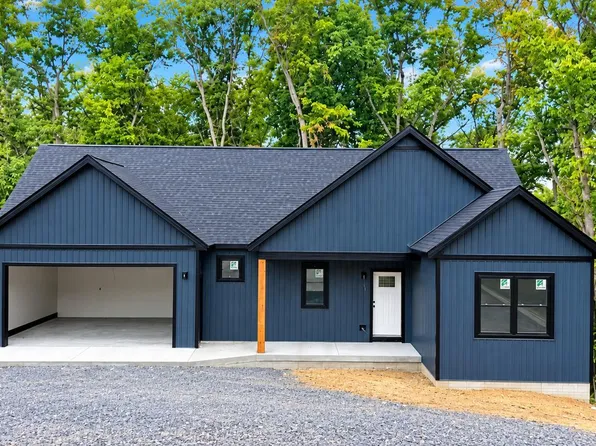 208 Creek Valley Dr, Basye, VA 22810
