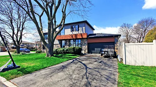 35 Palgrave Cres N Photo 1