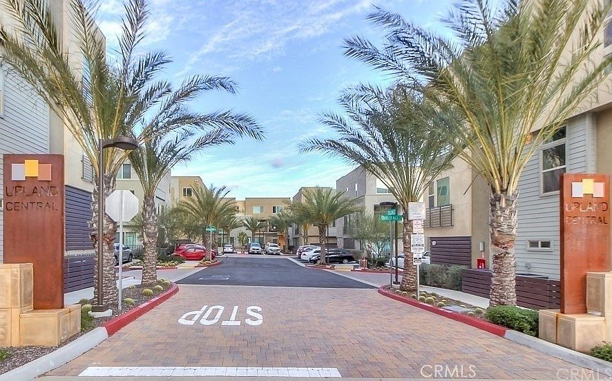 1st image of 630 Chandler Walk