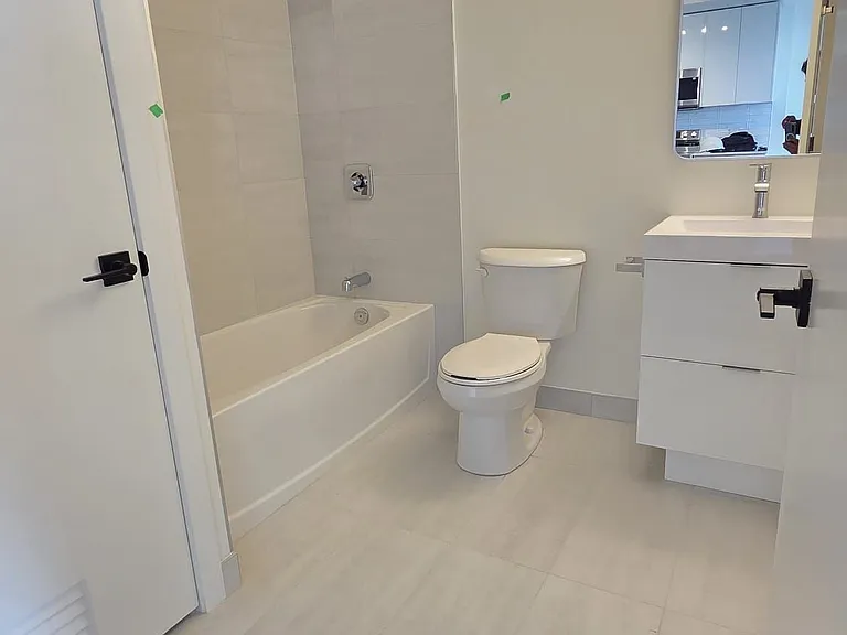 33 Erie Ave #1801 — Photo 25