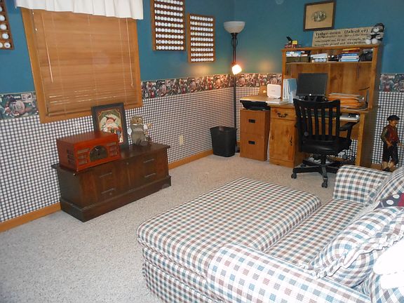 3rd bedroom/den