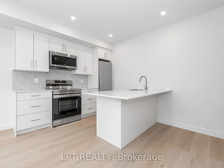 250 Shakespeare St #1 — Photo 3