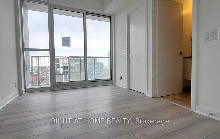 120 Parliament St #1308 — Photo 6