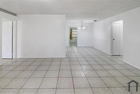 12020 NW 34th Pl — Photo 15