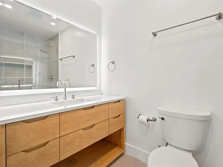 260 Sunrise Dr #E — Photo 11